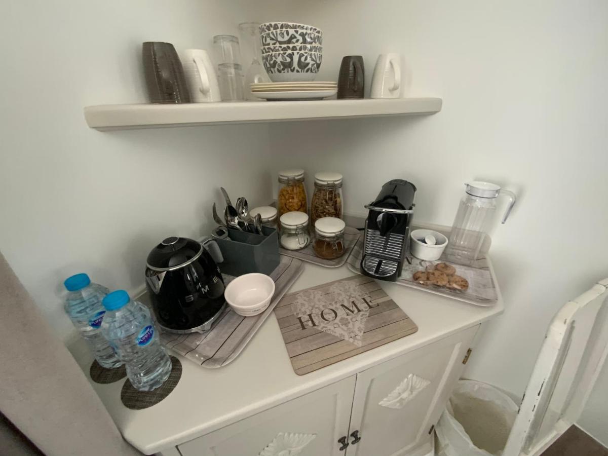 The Knightwood Oak A Luxury King Size En-Suite Space - Lymington New Forest With Totally Private Entrance - Key Box Entry - Free Parking & Private Outdoor Seating Area - Town ,Shops , Pubs & Solent Way Walking Distance & Complimentary Breakfast Items Kültér fotó